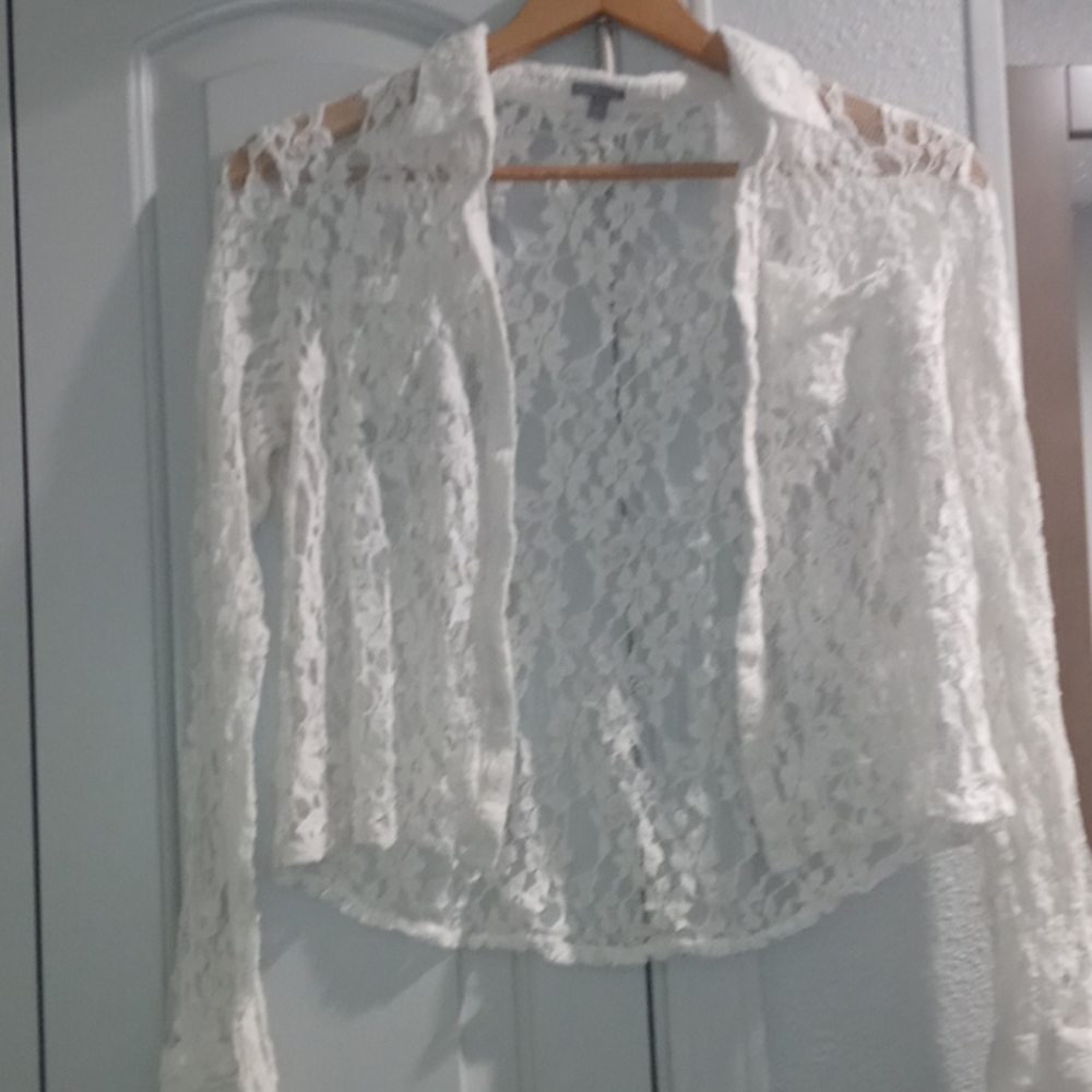Clothes - Picture 4 of 8